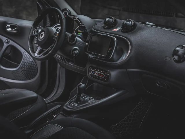 Smart EQ fortwo Cool Coupe Passion