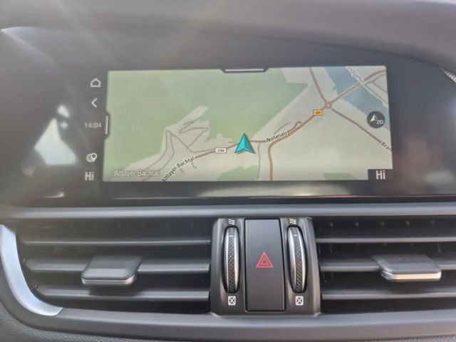 Alfa Romeo Giulia Q4