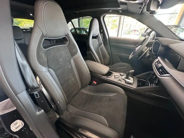 Alfa Romeo Stelvio Q4 Quadrifoglio