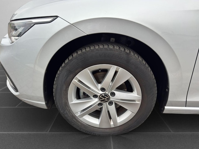 Volkswagen Golf 1.5 eTSI Golf VIII Life Variant