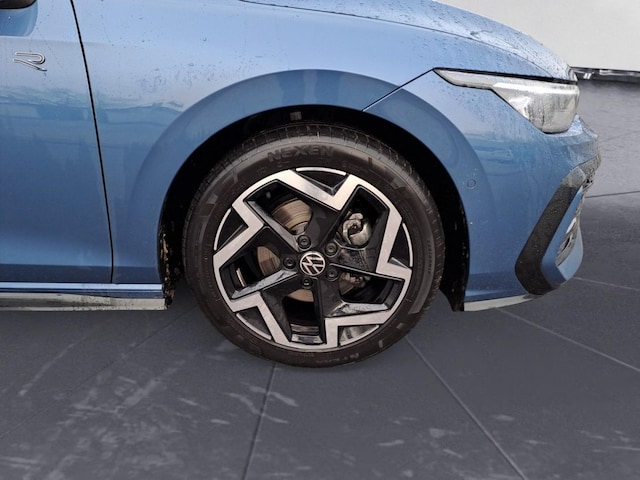Volkswagen Golf 1.5 eTSI DSG R-Line