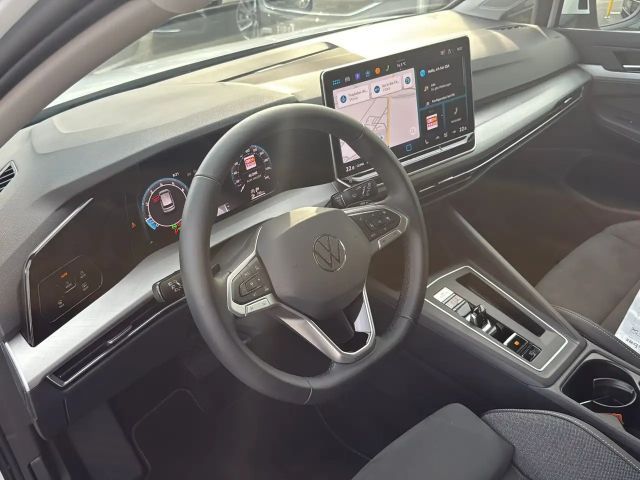 Volkswagen Golf DSG Life