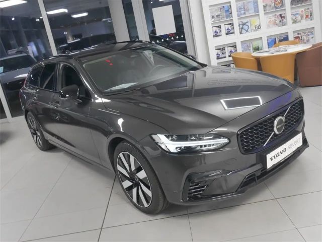 Volvo V90 AWD Dark Plus T6
