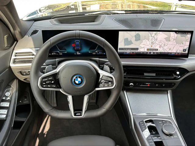 BMW 330 330e Touring xDrive