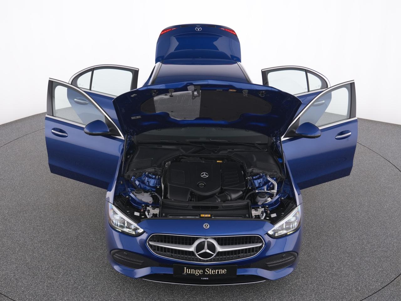 Mercedes-Benz C 180 AVANTGARDE Sedan