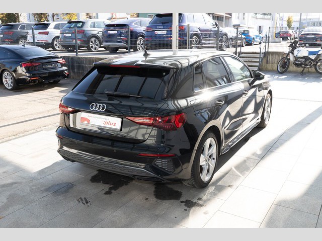 Audi A3 35 TFSI S-Line S-Tronic Sportback