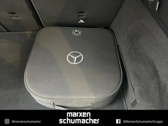 Mercedes-Benz EQA 300 4MATIC AMG Line