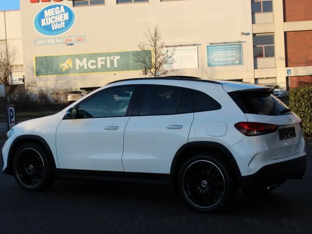 Mercedes-Benz GLA 250 4MATIC AMG Line