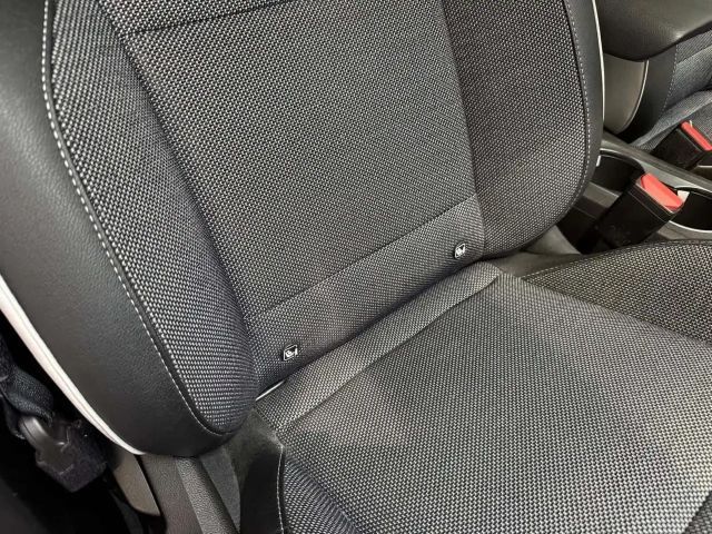 Renault Captur Intens TCe 140