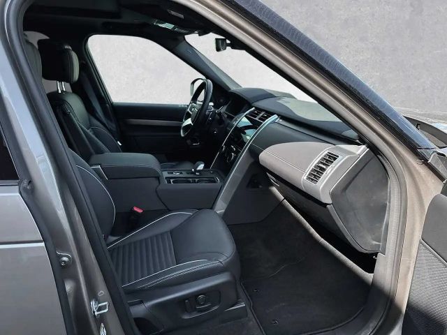 Land Rover Discovery D300 Dynamic HSE