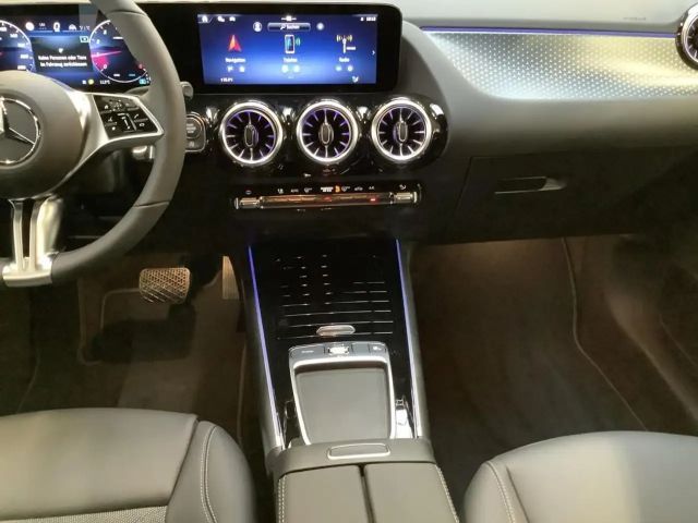 Mercedes-Benz GLA 200 ADVANCED-PLUS+NIGHT+18"+360°+AHK+LED-HIG