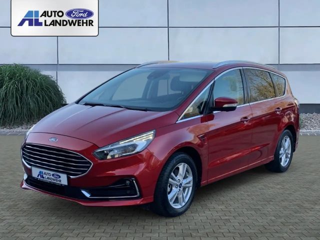 Ford S-Max Titanium