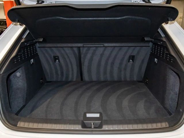 Audi A3 30 TFSI S-Line S-Tronic Sedan