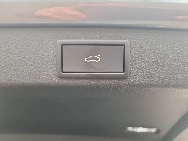 Skoda Superb 2.0 TDI Combi Style Style