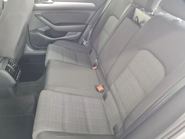Volkswagen Passat Business DSG Variant
