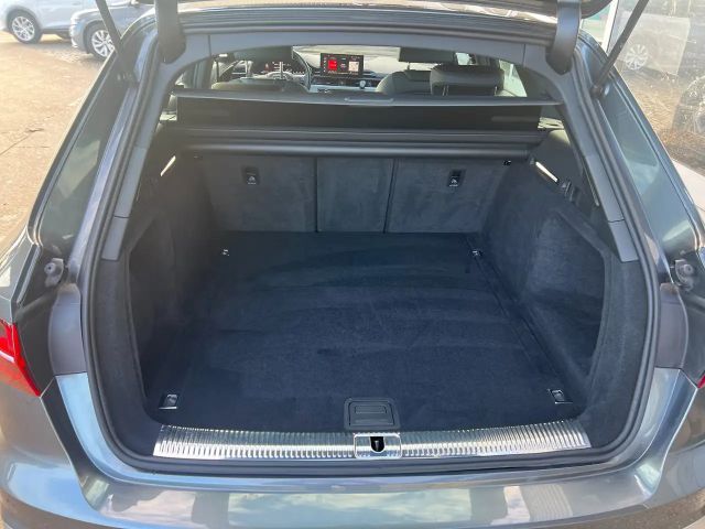 Audi A4 35 TFSI Avant S-Line