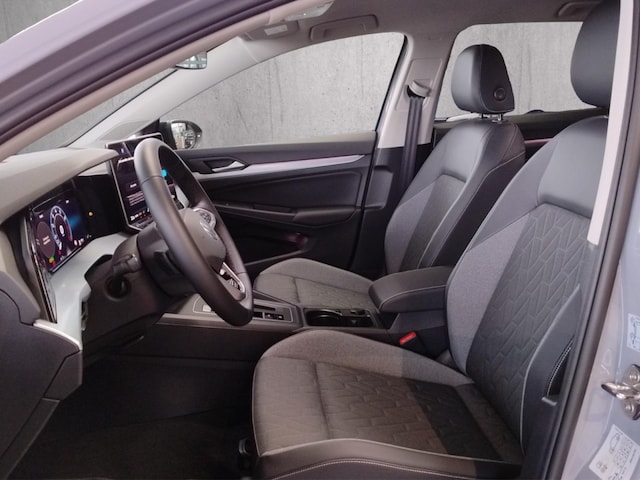 Volkswagen Golf 1.5 eTSI DSG Variant