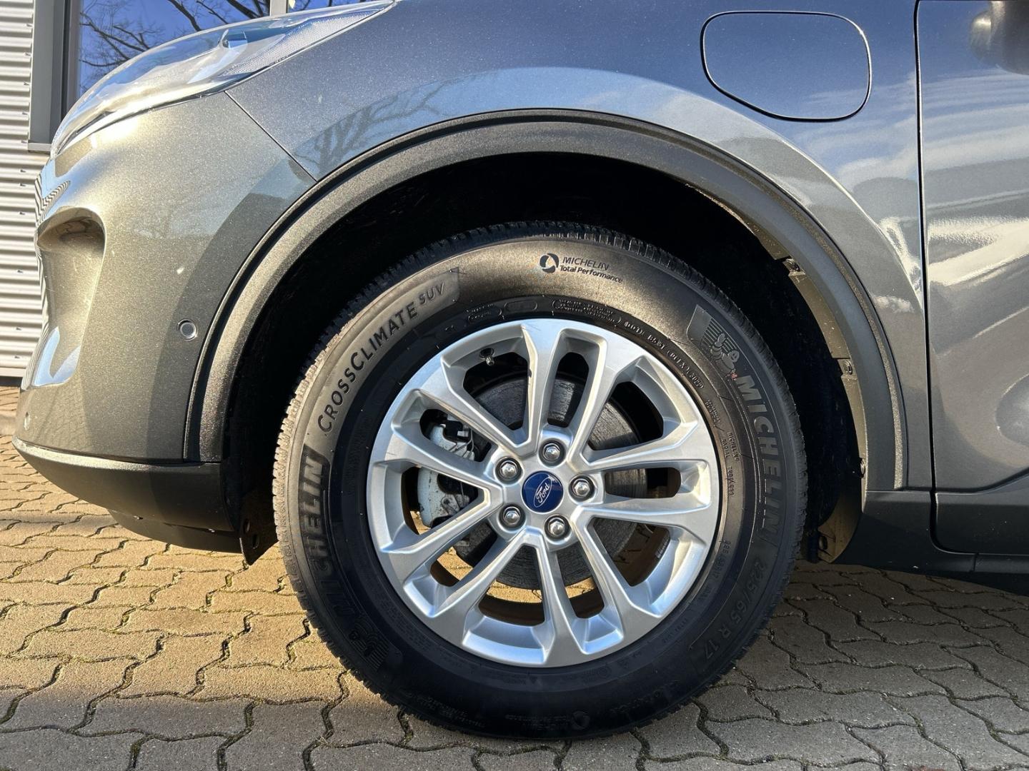 Ford Kuga Hybrid Plug in Hybrid Titanium