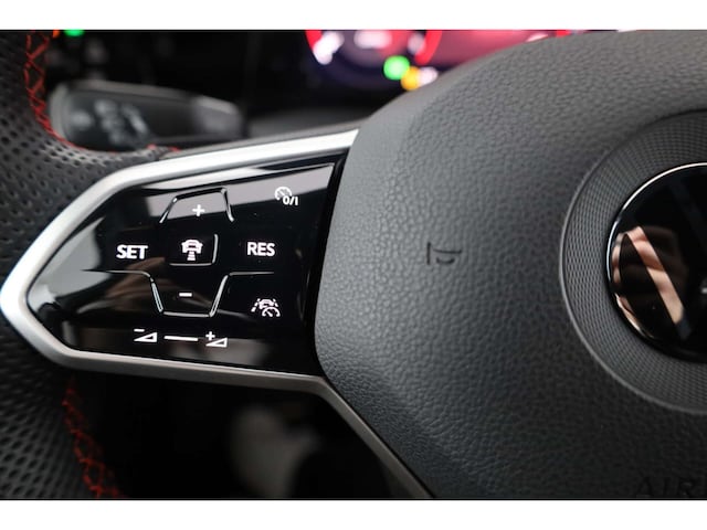 Volkswagen Golf 2.0 TSI