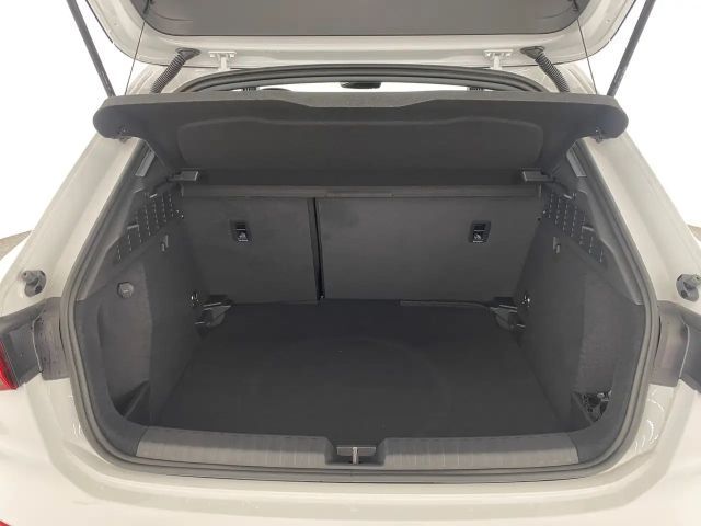 Audi A3 30 TFSI Sedan