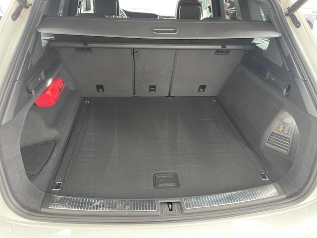 Volkswagen Touareg Touareg 3.0  R-L  DT170TDI A8A