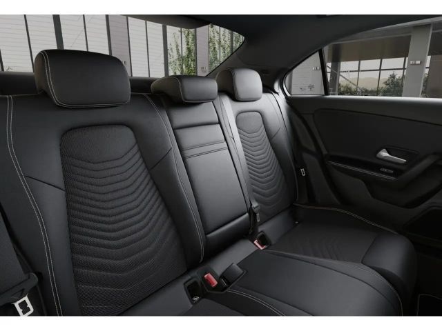 Mercedes-Benz A 200 Limousine PROGR.+KAMERA+LED+AMBI+PANO-DACH