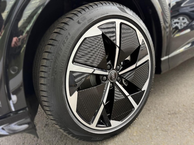 Audi Q4 e-tron Quattro