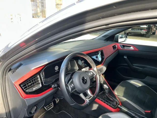 Volkswagen Polo 2.0 TSI DSG GTI