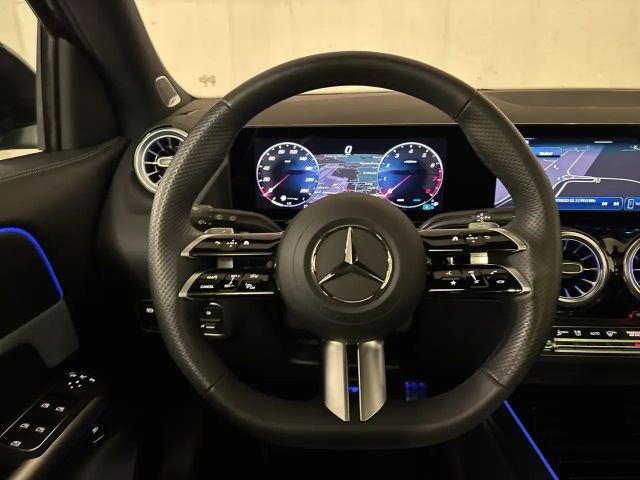 Mercedes-Benz GLA 250 4MATIC AMG Line