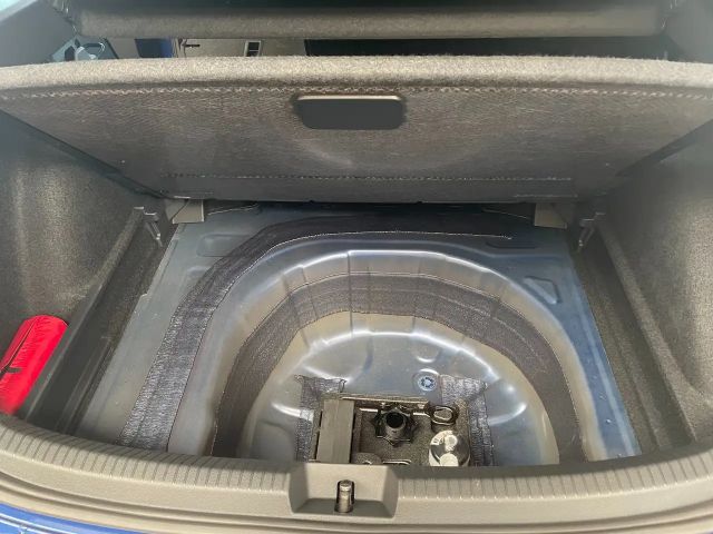 Volkswagen Taigo Basis, LED-Scheinwerfer, Klima, DAB, Sitzheizung