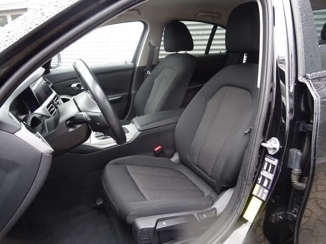 BMW 320 320e Advantage pakket Sedan