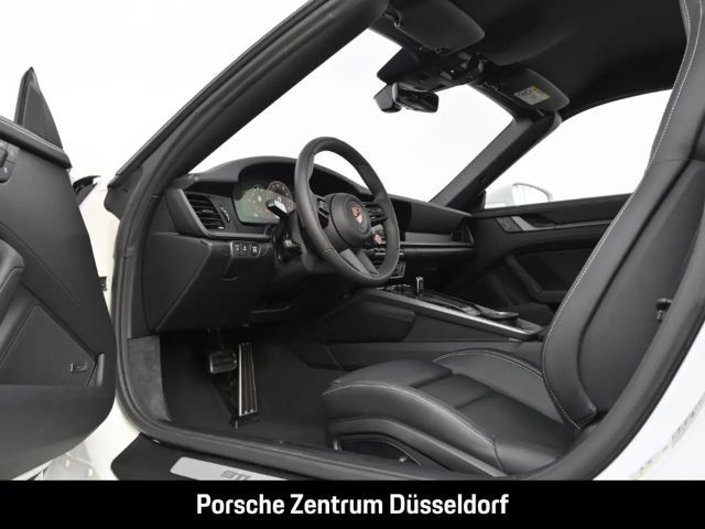 Porsche 992 Cabrio Carrera