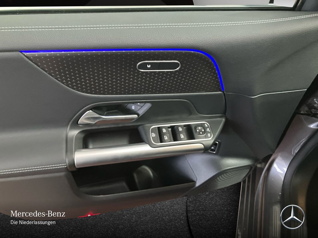 Mercedes-Benz B 180 Sedan