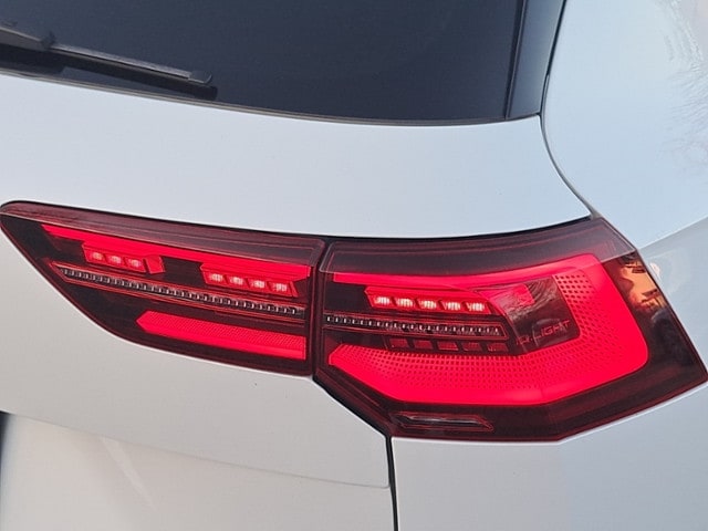 Volkswagen Golf 2.0 TDI DSG R-Line Variant