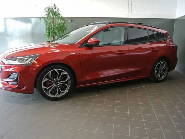 Ford Focus ST Line Wagon