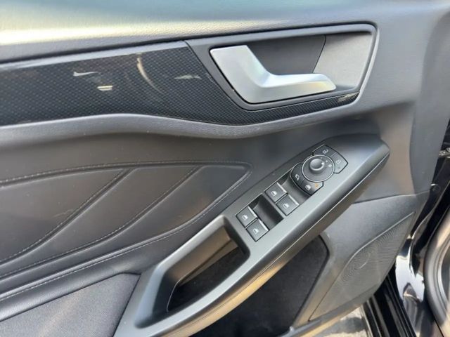 Ford Focus EcoBoost ST Line Wagon