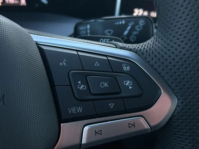 Volkswagen Golf DSG Golf VIII R-Line Variant