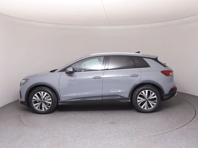 Audi Q4 e-tron Audi Q4 45 e-tron