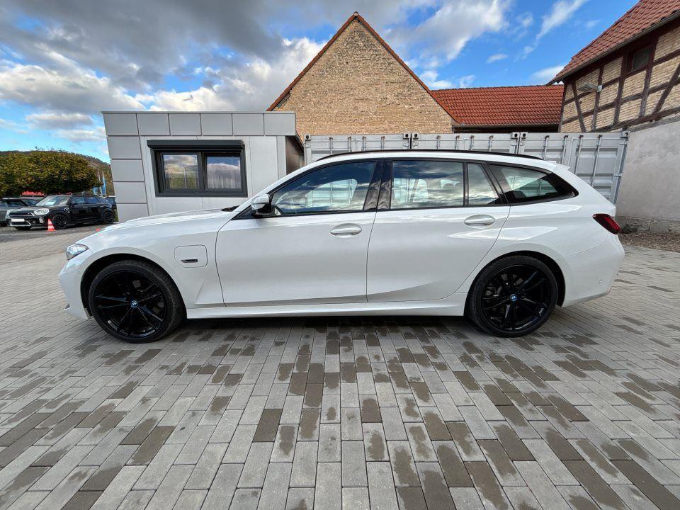 BMW 330 330e Touring xDrive