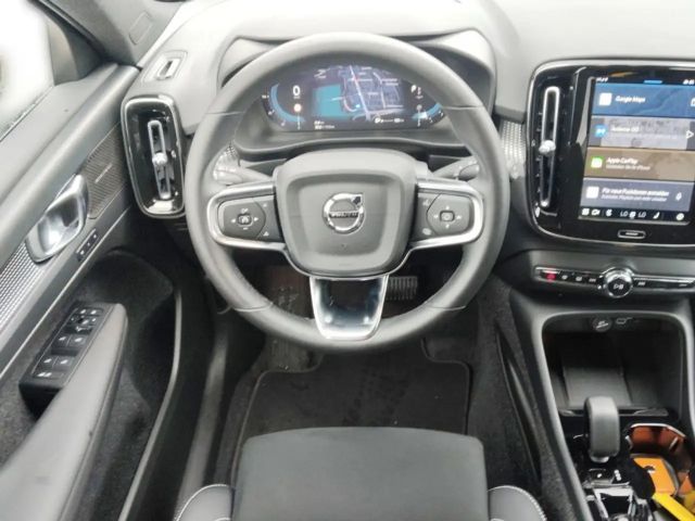 Volvo XC40 Dark Plus