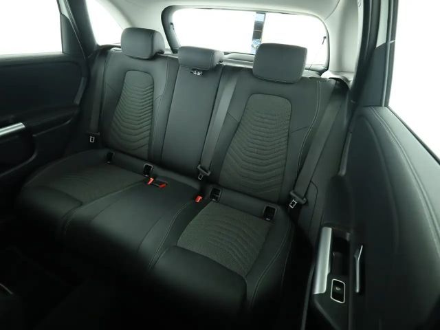 Mercedes-Benz B 200 Progressive