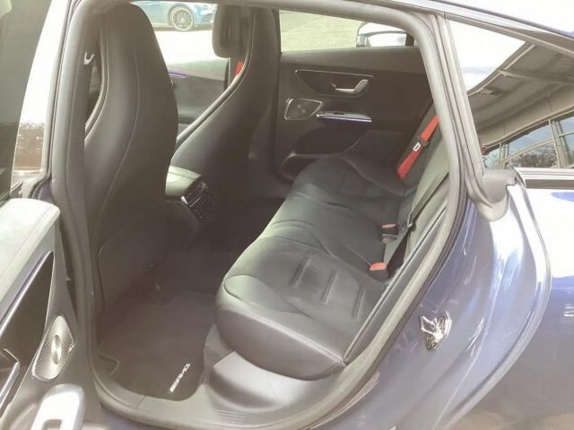 Mercedes-Benz EQE 300 AMG Line Sedan