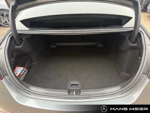 Mercedes-Benz C 220 AMG Line C 220 d Sedan