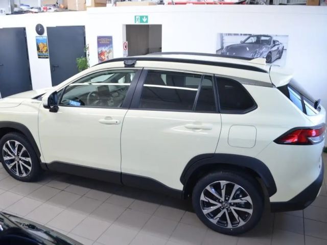 Toyota Corolla Cross Team D