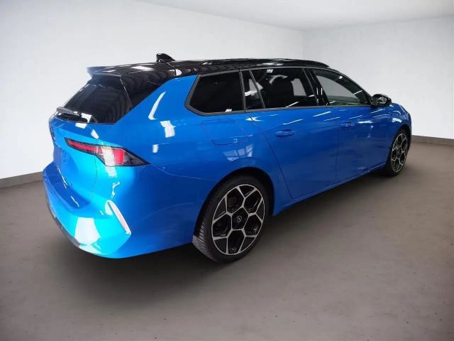 Opel Astra Sports Tourer Ultimate