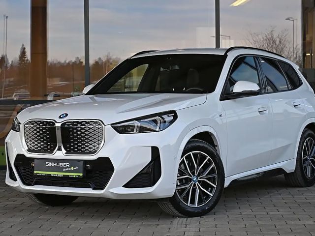 BMW iX1 xDrive30
