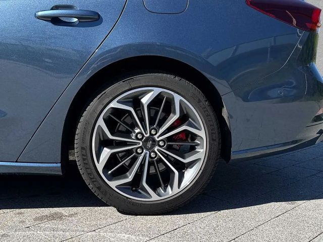 Ford Focus EcoBoost ST Line Vignale Wagon