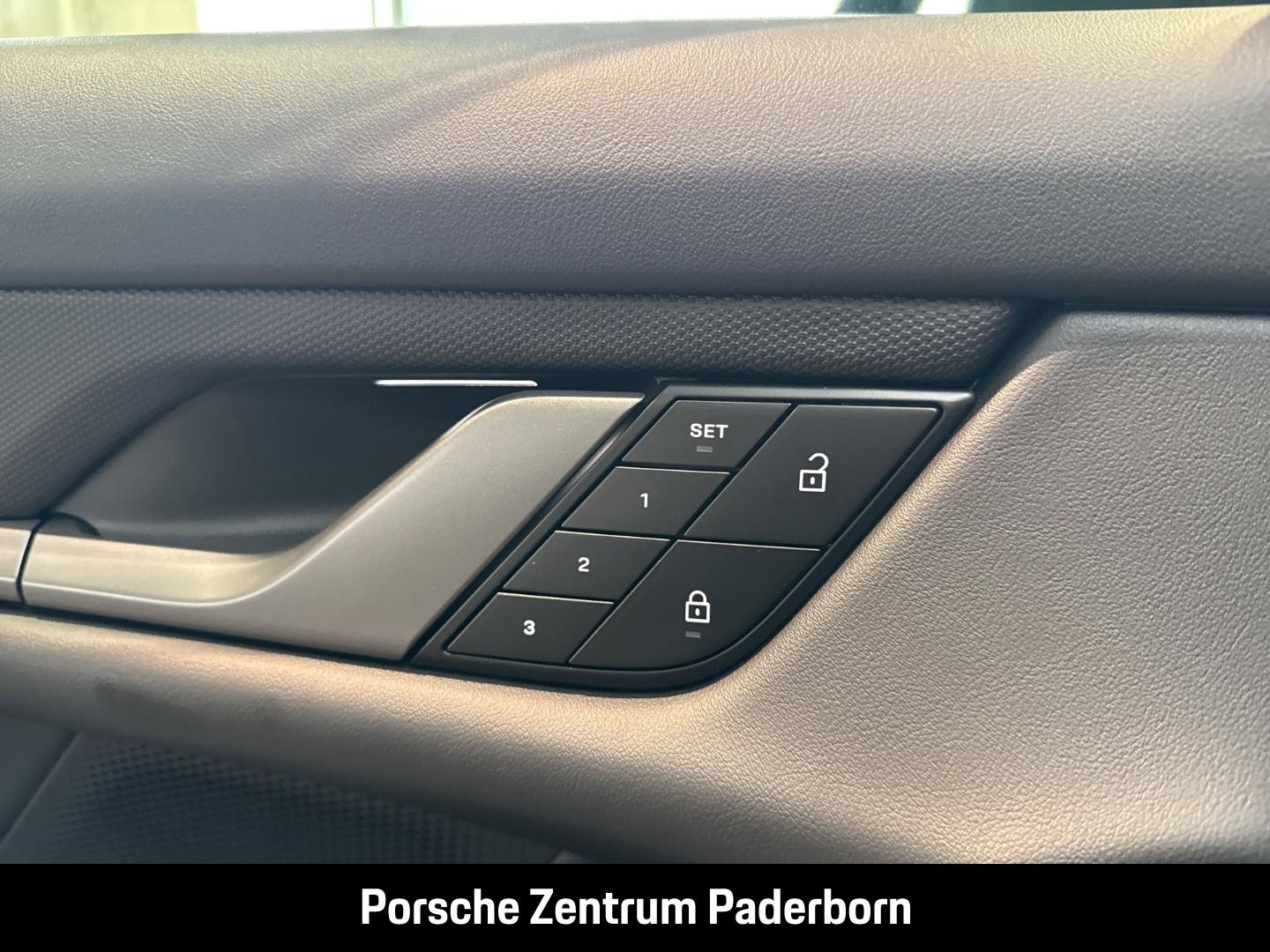 Porsche Taycan InnoDrive Head-Up Luftfederung 20-Zoll