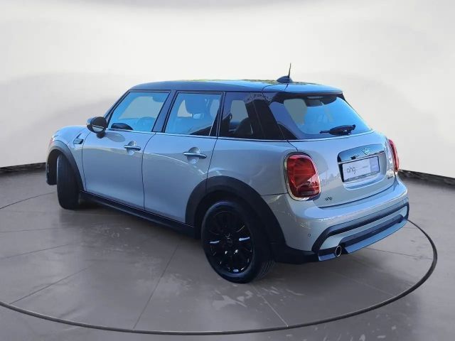 MINI Cooper MINI Yours Trim Steptronic Klimaaut. PDC