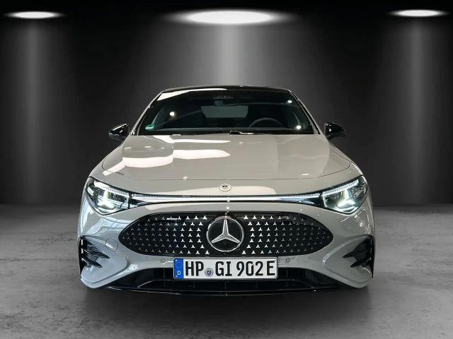 Mercedes-Benz CLA 350 4MATIC AMG Line